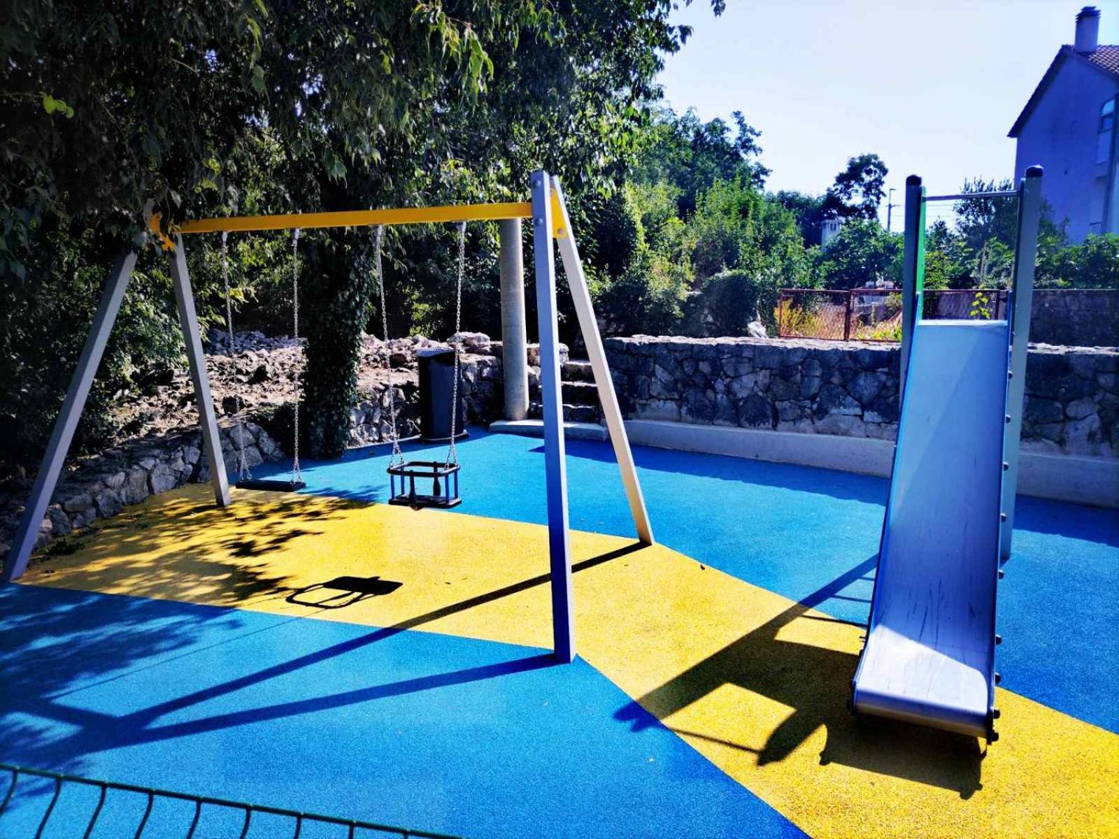 Apartma Tri Palme Gabonjin