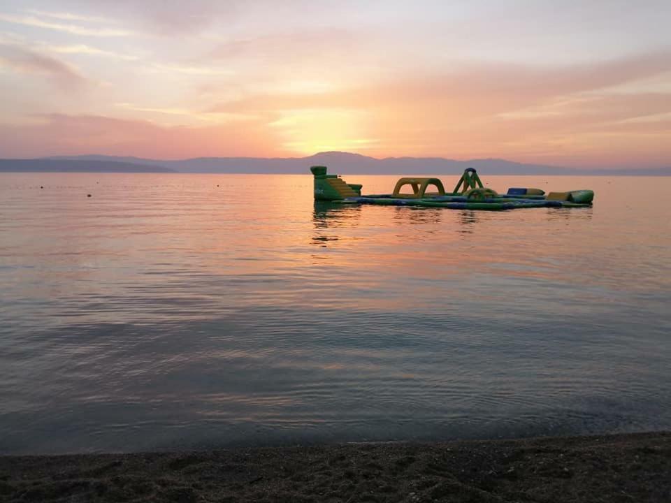 Apartma Tri Palme
